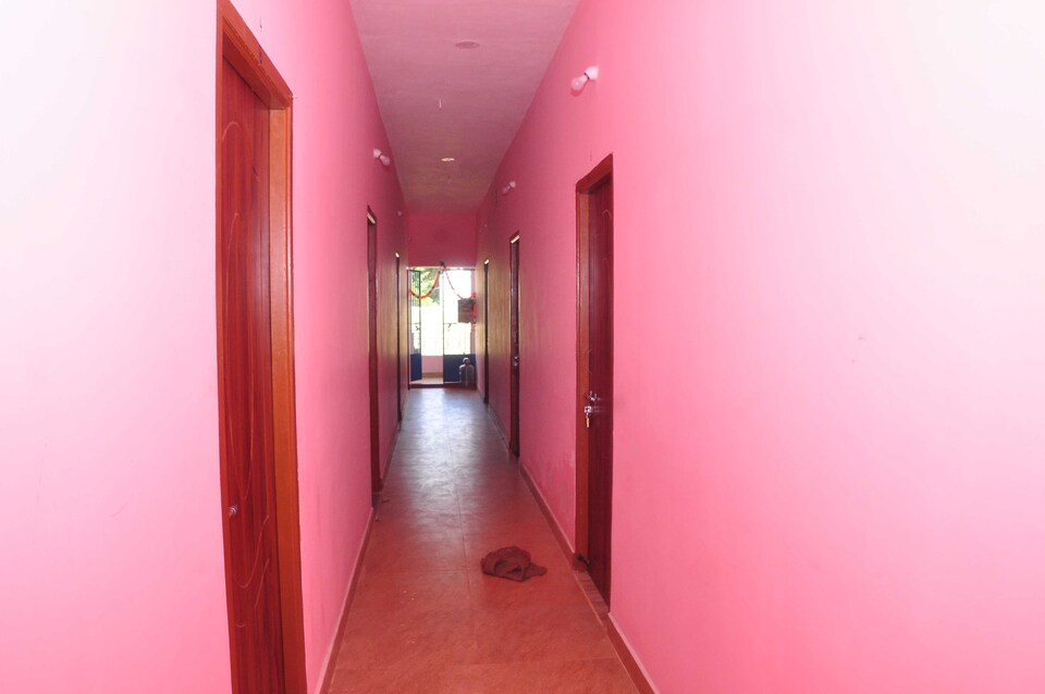 OYO 828628 ROYAL MIDLAANS INN, Auroville-Pondicherry, Pondicherry