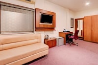 Super Townhouse Oak Ramdaspeth Downtown