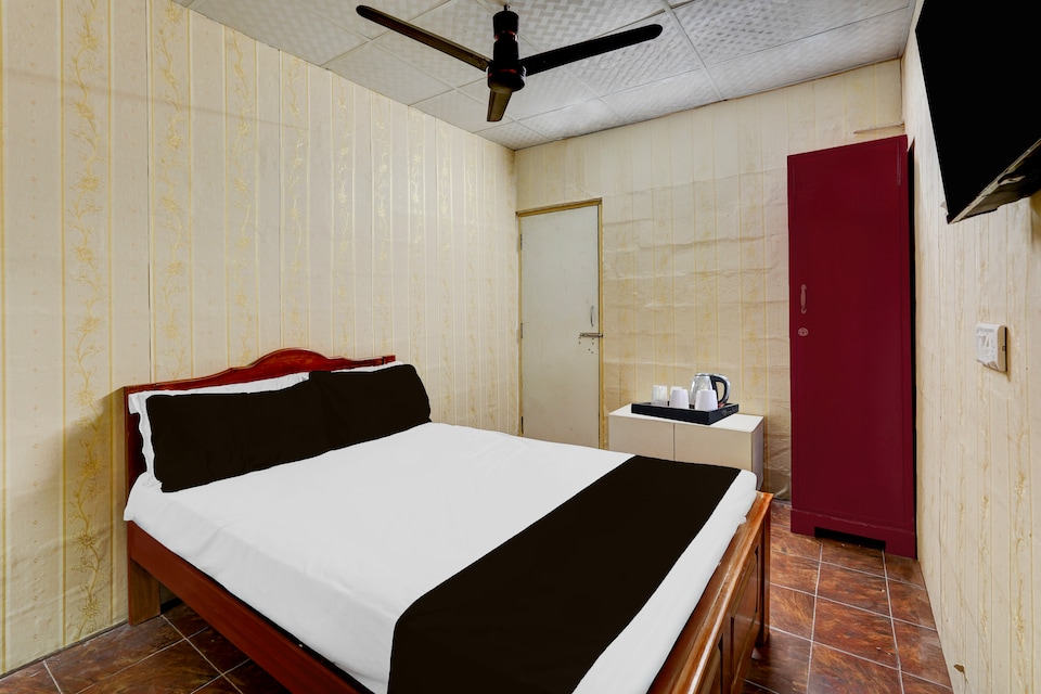 Hotel O Vadapalani Metro Station Chennai Formerly Vishnu's Galaxy Rooms, Vadapalani Chennai, Chennai