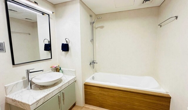OYO 1378 Home Furnished Studio Apt At Bayz Business Bay