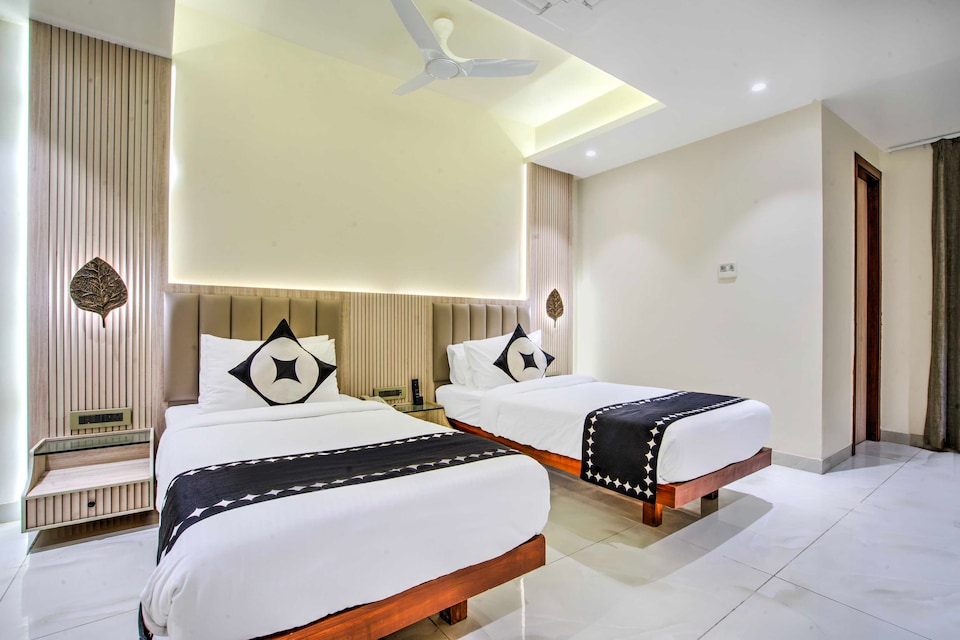 Clubhouse Hotel Ayodhya, Ayodhya, Ayodhya