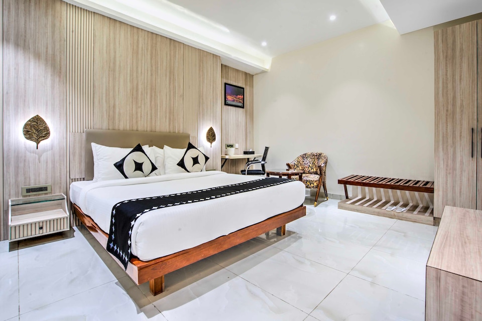 Clubhouse Hotel Ayodhya, Ayodhya, Ayodhya