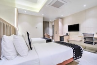 Clubhouse Hotel Ayodhya