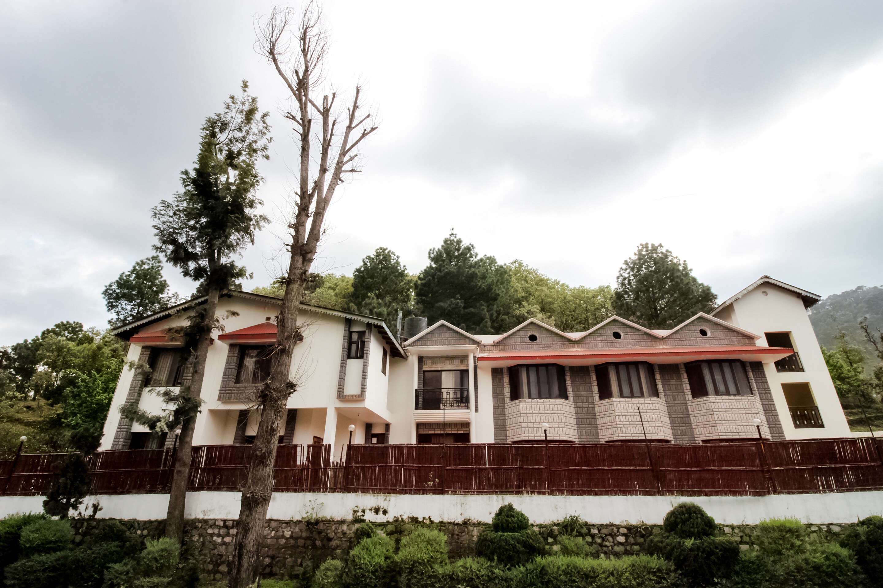 OYO 020 Hotel Silver Tree Inn  Premium Nainital  Book    2413 OYO