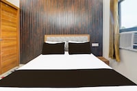 Hotel O SR Hotel and Restaurant