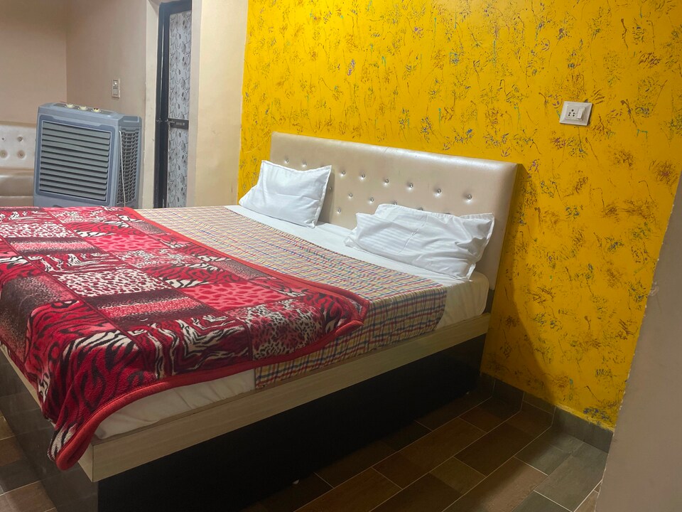 OYO 828868 Aapki Baithak Hotel And Family Restaurant, MP Nagar Bhopal, Bhopal