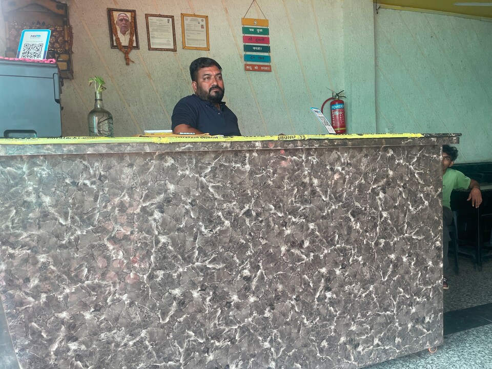 OYO 828868 Aapki Baithak Hotel And Family Restaurant, MP Nagar Bhopal, Bhopal