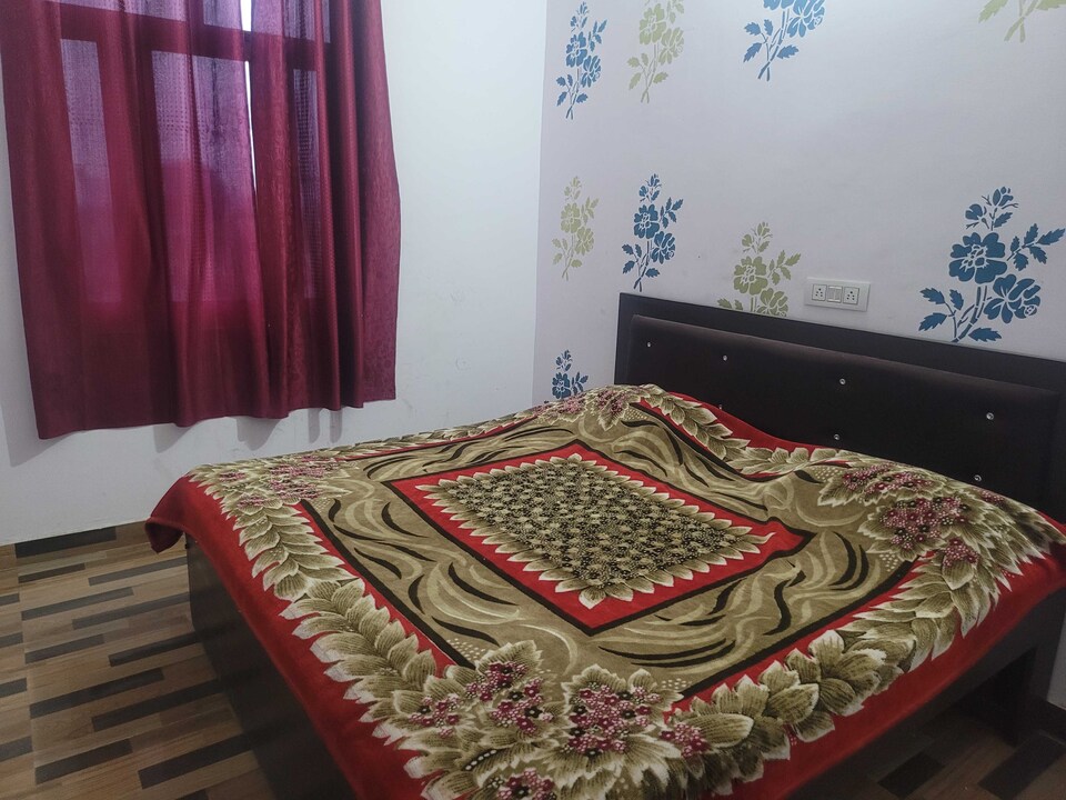 OYO 828901 The King Hotel, Ghaziabad City, Ghaziabad