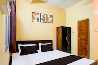 OYO 828905 Modern Home