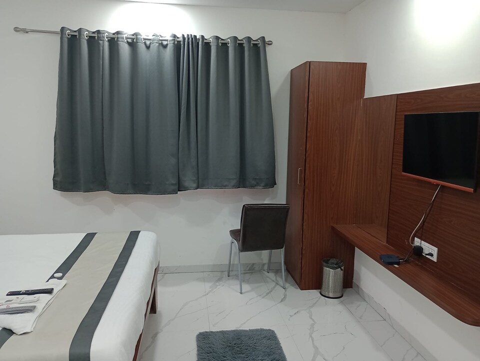 OYO 828965 Prince Housing And Hospitality Pvt Ltd, Mumbai BCEC, Mumbai