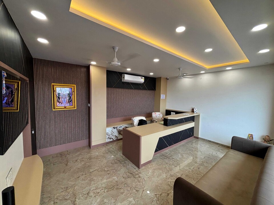 OYO 829010 Hotel 777, MG Road Indore, Indore