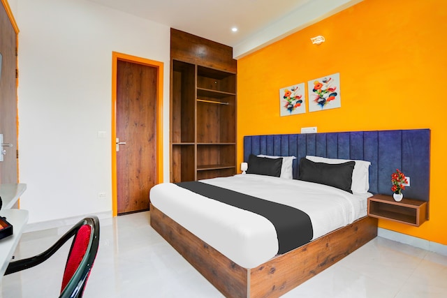 Super Townhouse 