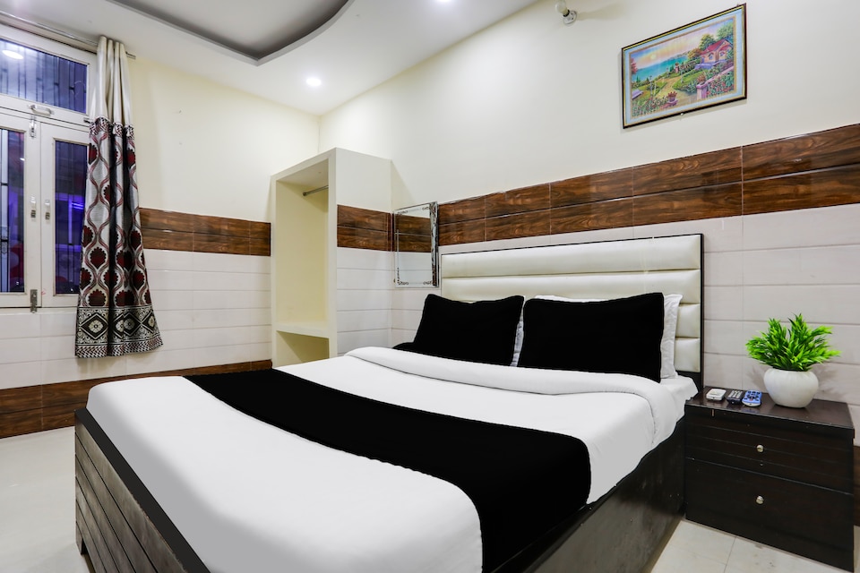 Hotel O VIVEK GRAND, IIT Kanpur, Kanpur