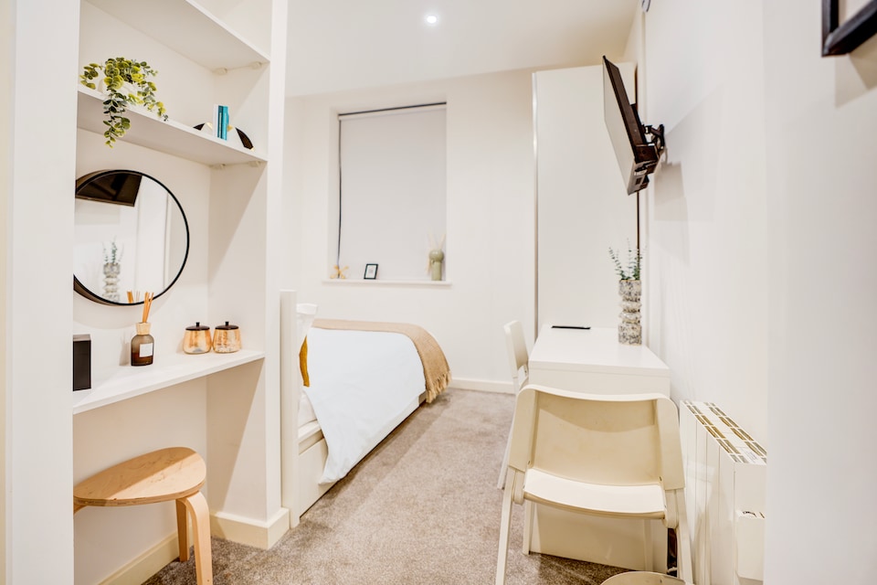 Kingston Luxe Suites Riverside Apartment Belvilla, Wembley London, London