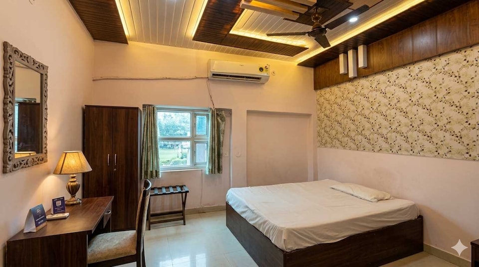 SPOT ON HOTEL PRAVEEN PALACE, Bharatpur, Bharatpur