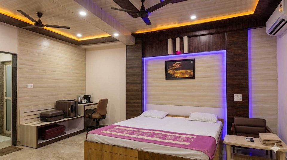 SPOT ON HOTEL PRAVEEN PALACE, Bharatpur, Bharatpur