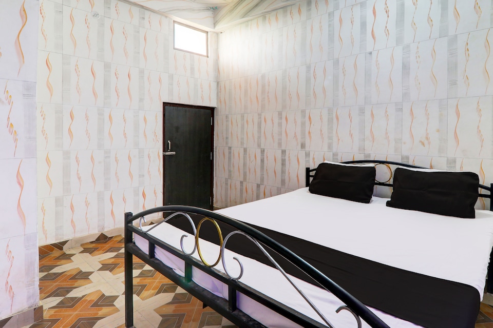 SPOT ON Taj Palace, Golghar, Gorakhpur