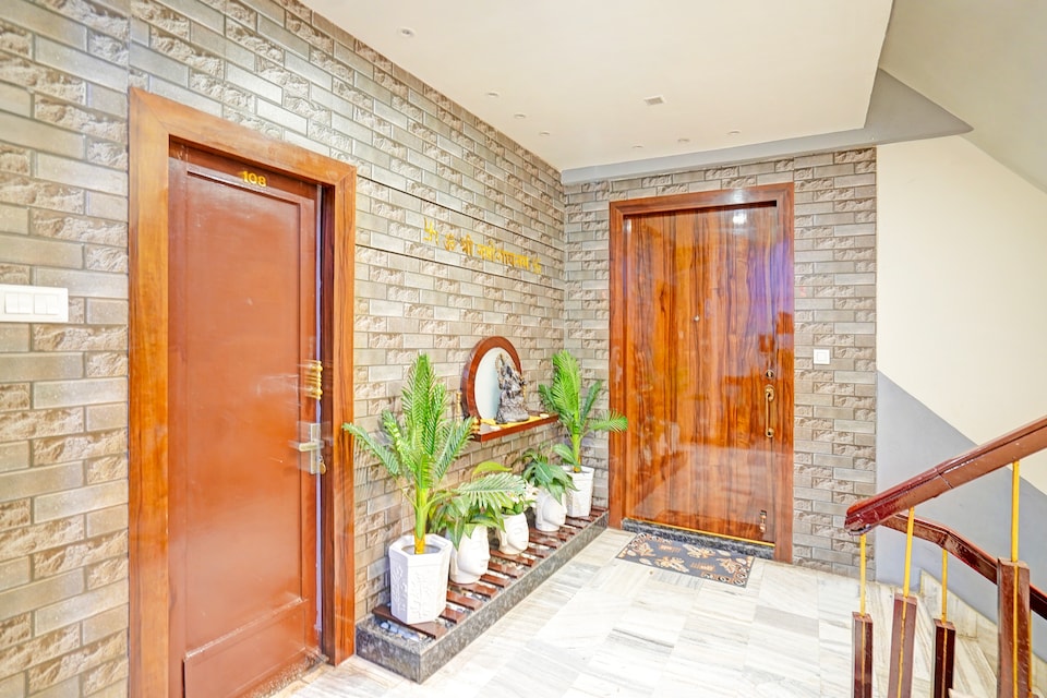 Hotel O Raj Mahal, Kanpur City, Kanpur