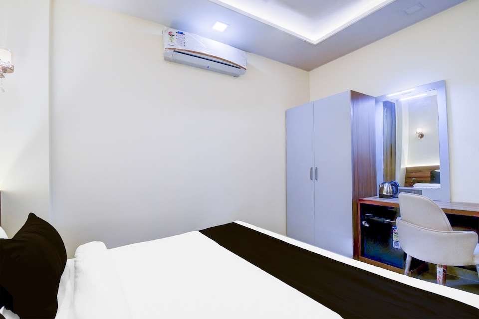 Townhouse Oak Sanganer Formerly Hotel Kanha, Jaipur Airport, Jaipur