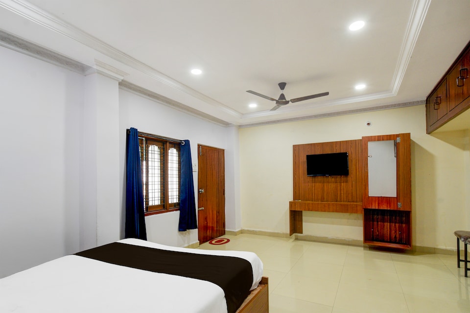 Super Collection O L.B Nagar Metro Station Formerly D N Groups , Dilsukhnagar - Kothapet, Hyderabad