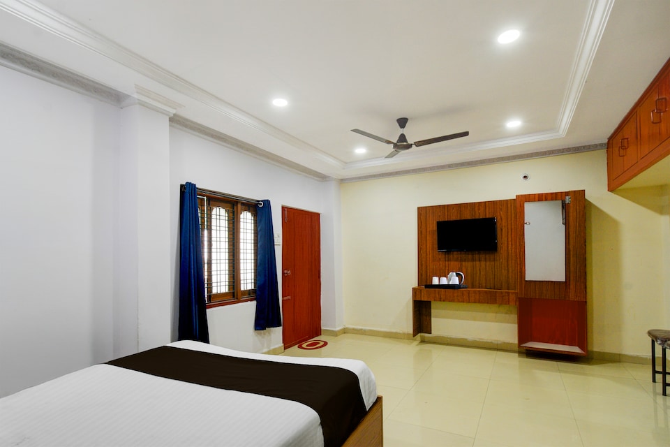 Super Collection O L.B Nagar Metro Station Formerly D N Groups , Dilsukhnagar - Kothapet, Hyderabad