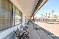 Historic Coronado Motor Hotel by OYO