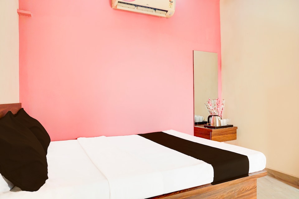 Hotel O Samruddhi Executive Lodge, Chakan Pune, Pune