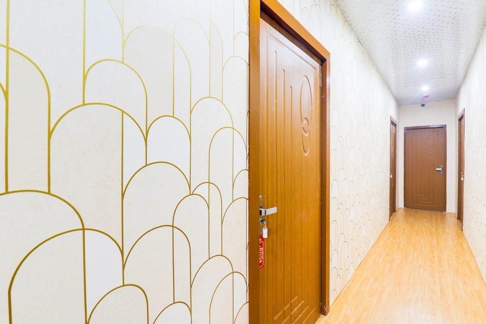 Hotel O V K palace inn, Vikas Nagar Lucknow, Lucknow