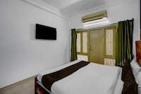 Collection O Irrum Manzil Metro Station Formerly Green Banjara Stay