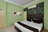 Collection O Irrum Manzil Metro Station Formerly Green Banjara Stay