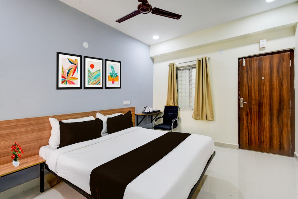 Super Townhouse Kukatpally North Formerly Munagala Arcade, Kukatpally, Hyderabad