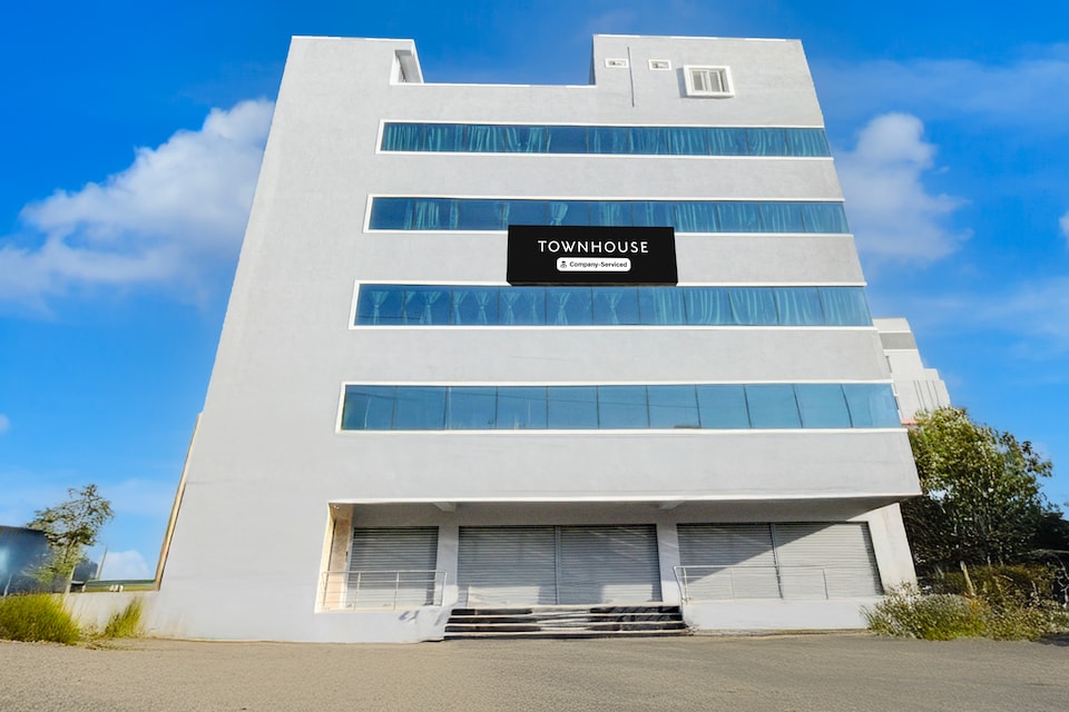 Super Townhouse Kukatpally North Formerly Munagala Arcade, Kukatpally, Hyderabad