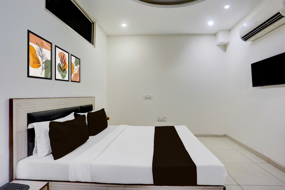 Super Hotel O Lohgarh Road Zirakpur Formerly JB Plaza, Zirakpur, Zirakpur