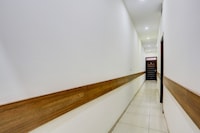 Super Hotel O by OYO Lohgarh Road Zirakpur Formerly JB Plaza