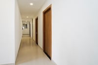 Hotel O Noida Sky Suites Sector 44 Near botanical metro