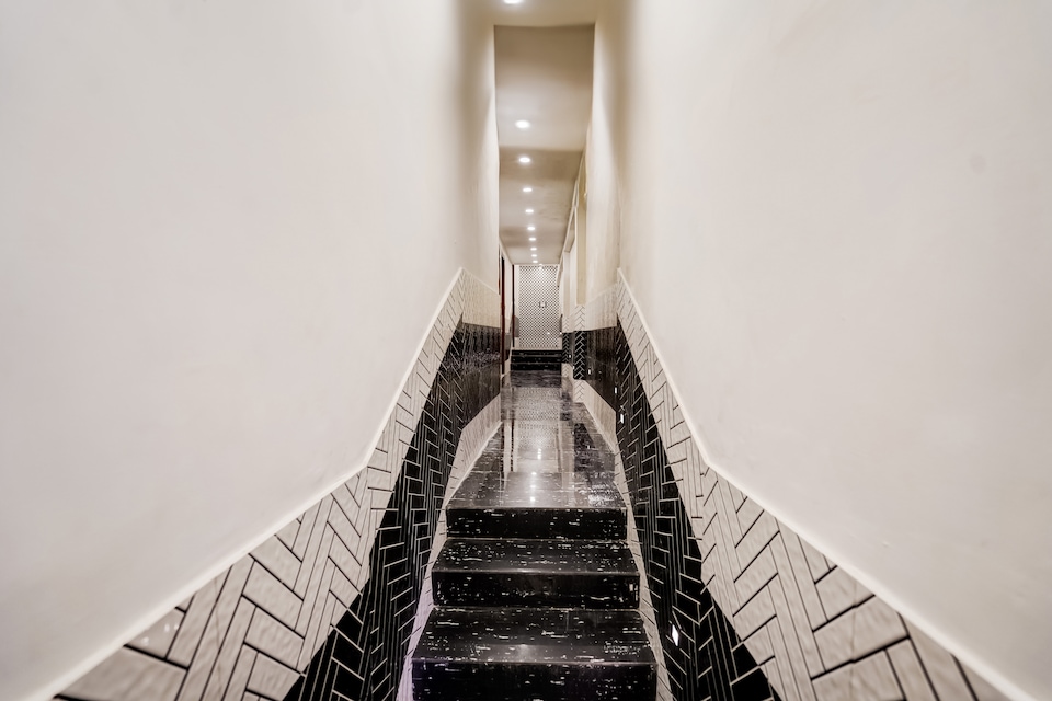 OYO 829201 Hotel Thanks God Inn, Paharganj Delhi, Delhi