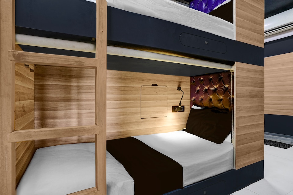 Super Hotel O We Stay Hostel, Mumbai International Airport, Mumbai