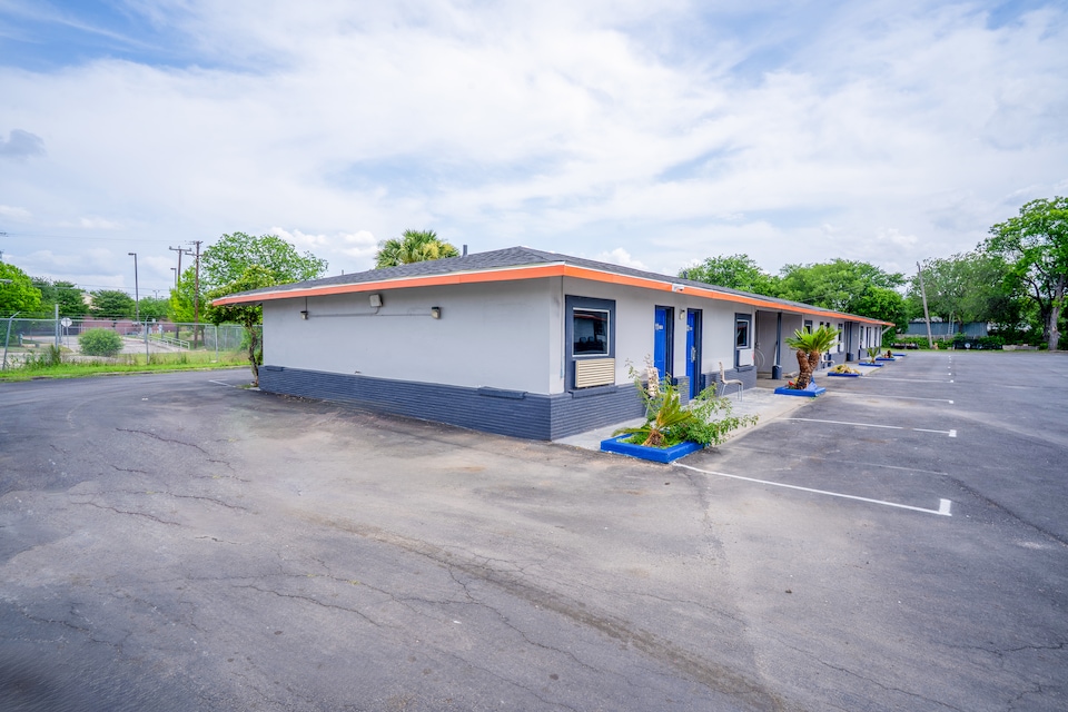 Alamo Oasis Inn and Suites By OYO San Antonio, San Antonio West, San-Antonio