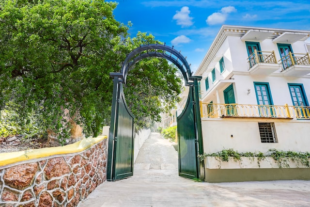 DanCenter Valencia Villa Siolim | 3BHK | Pvt Pool | Goa