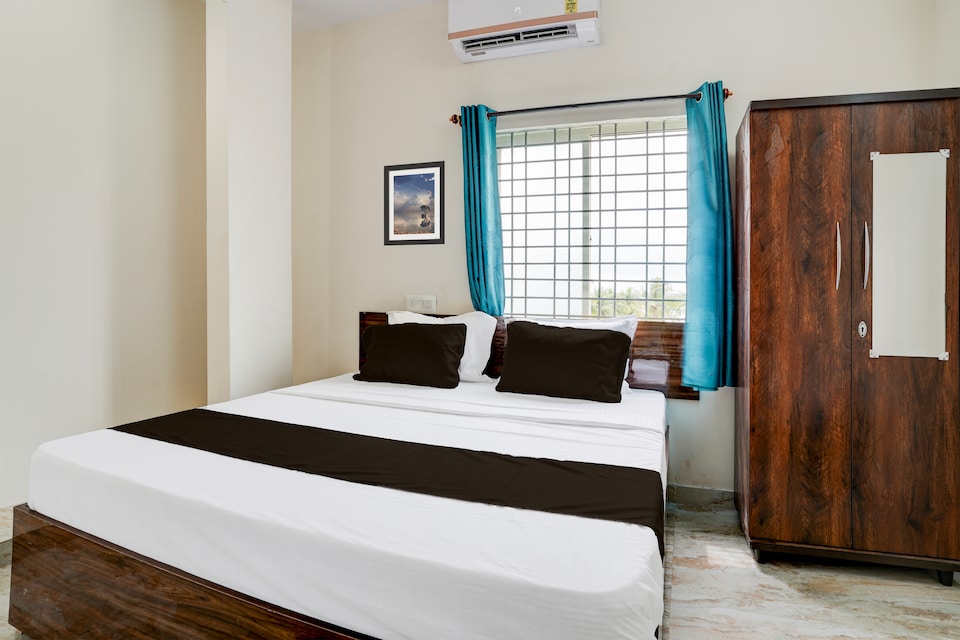 Hotel O Dasarahalli Metro Station Bangalore Formerly Megha Ventures, Peenya Bangalore, Bangalore