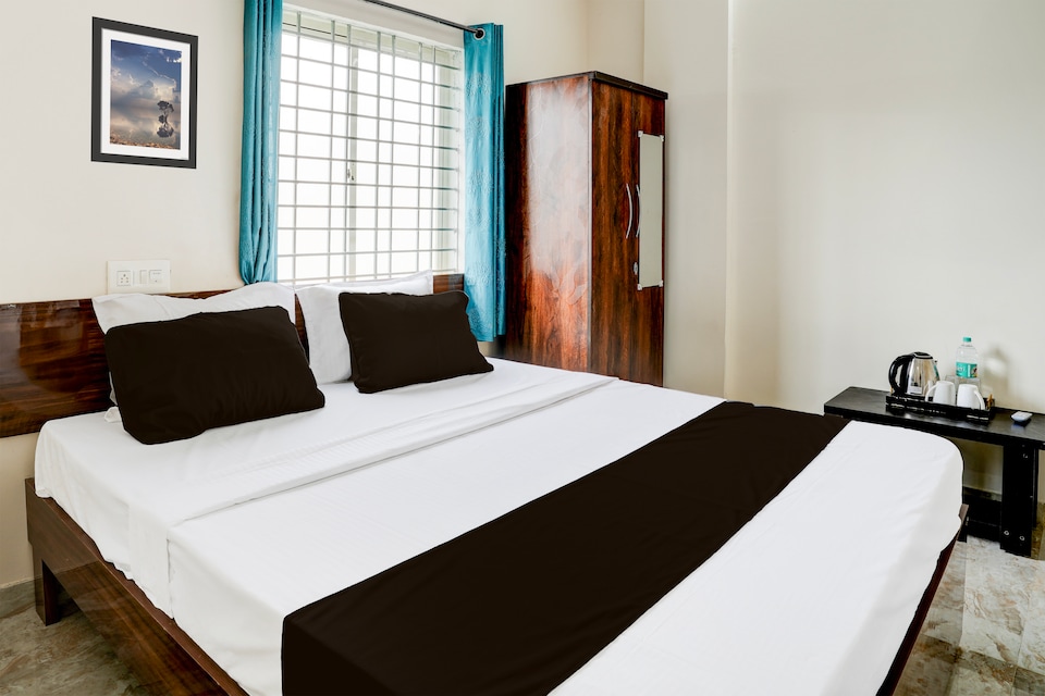 Hotel O Dasarahalli Metro Station Bangalore Formerly Megha Ventures, Peenya Bangalore, Bangalore