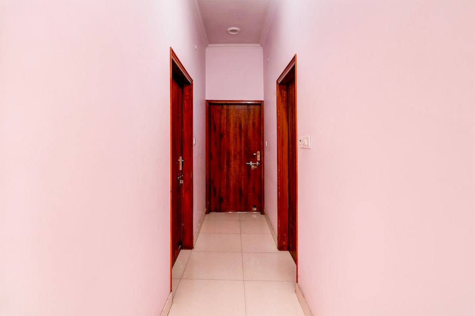 Hotel O Shiv Dham Inn, Alambagh Lucknow, Lucknow
