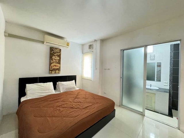 Collection O Bupamontra Chiangmai