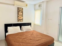 Collection O Bupamontra Chiangmai