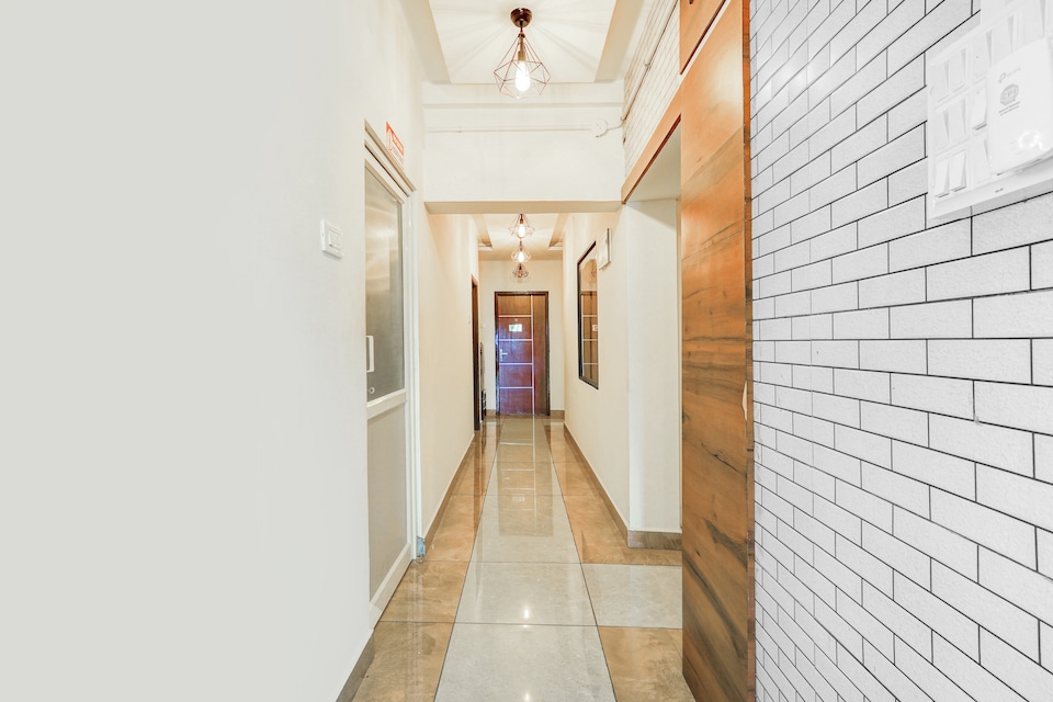 Super Townhouse Krishnagiri Formerly Vijay Inn, Krishnagiri, Krishnagiri