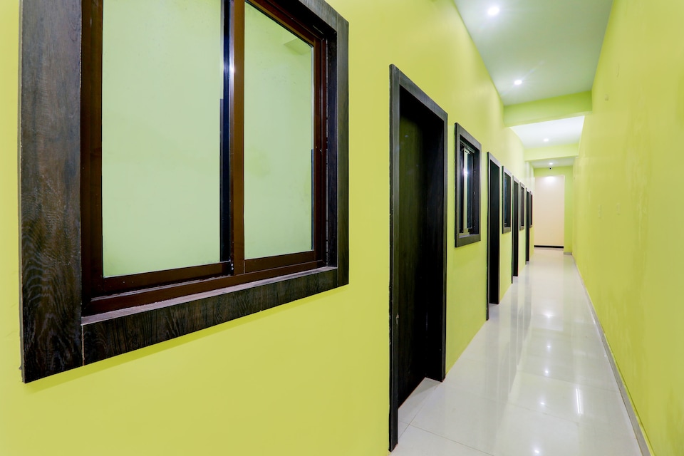 Hotel O SR Residency, Golghar, Gorakhpur