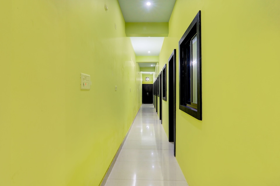 Hotel O SR Residency, Golghar, Gorakhpur