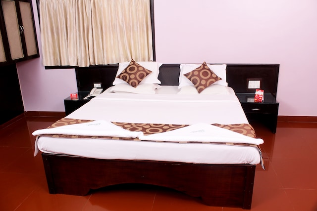 OYO Hotel Suhashini Palace