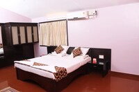 OYO Hotel Suhashini Palace