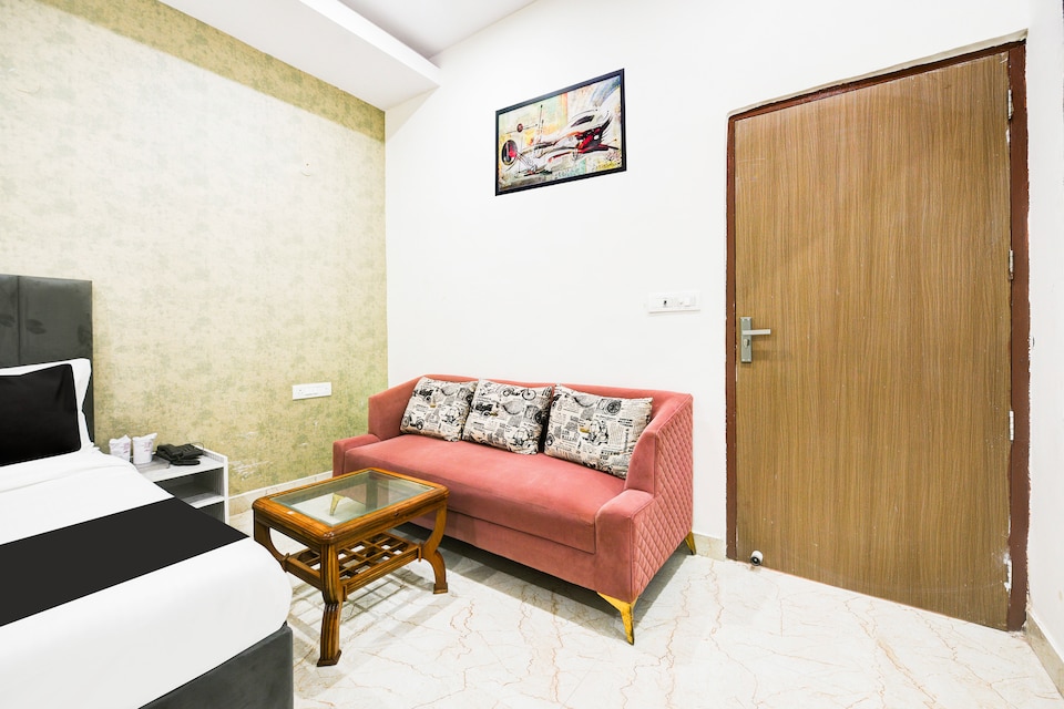 Hotel O Kavya Inn, Faridabad, Faridabad